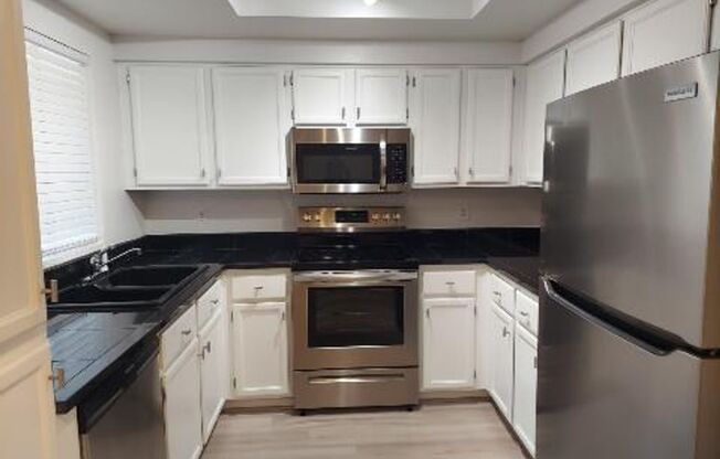 1 bed, 1 bath, $1,525