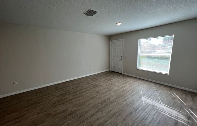 2 beds, 2 baths, $1,275