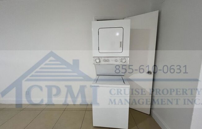 1 bed, 1 bath, 744 sqft, $1,725, Unit 40