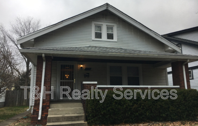 816 N GRANT AVE