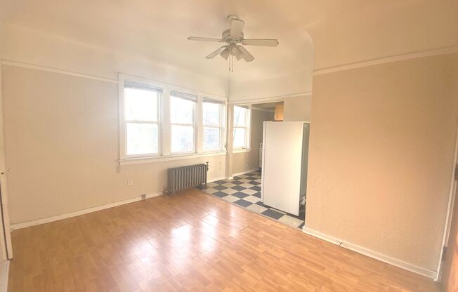 1503-15 E Kane Pl