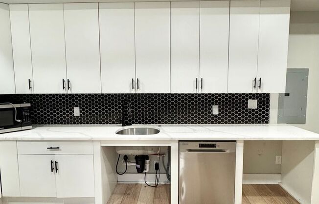 1 bed, 1 bath, 627 sqft, $1,299, Unit 204