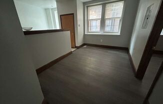 1 bed, 1 bath, 450 sqft, $900, Unit B403