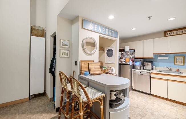 15 SLEEPER ST