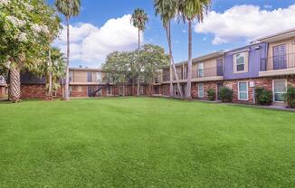 Whispering Palms - Apartments in New Orleans, LA