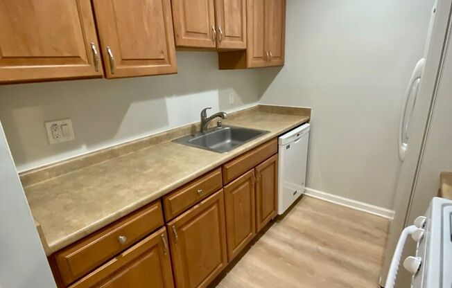 Top floor condo available Soon in Sun Valley!