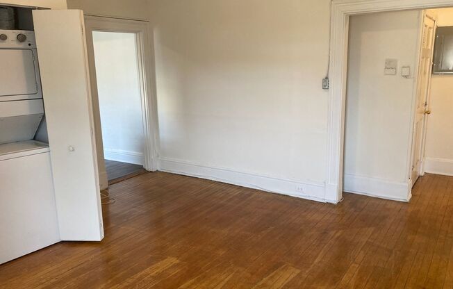 2 beds, 1 bath, 764 sqft, $1,549, Unit 1301-61