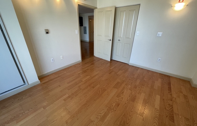 1 bed, 1 bath, 812 sqft, $3,400, Unit 1803