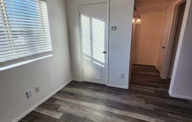 1 bed, 1 bath, 800 sqft, $999