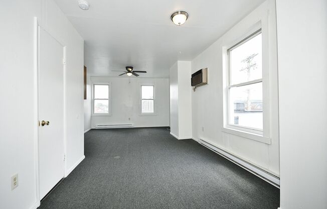 1 bed, 1 bath, $725, Unit Unit 6