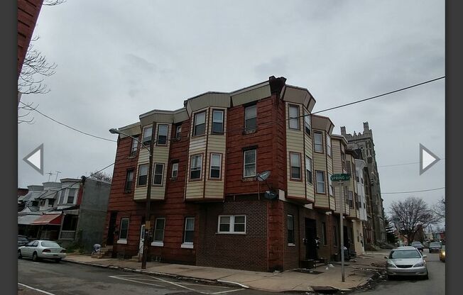2 beds, 1 bath, 950 sqft, $1,095, Unit 2nd Floor