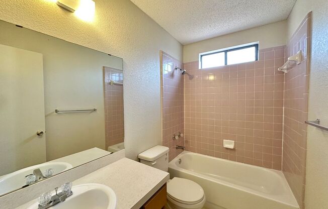 3 beds, 2 baths, $1,350