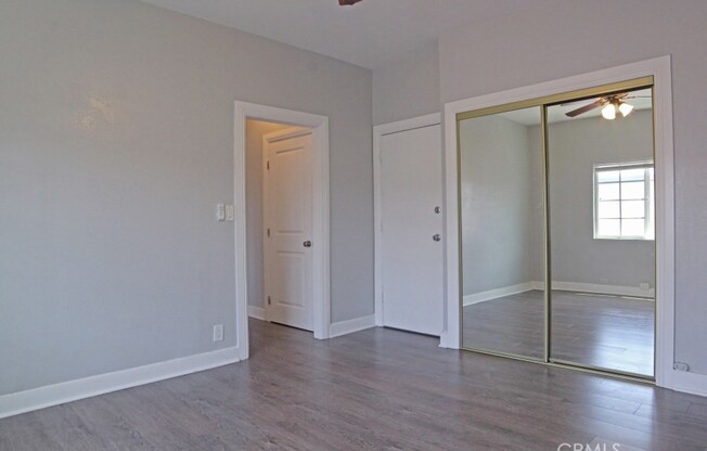 3111 KENWOOD AVE
