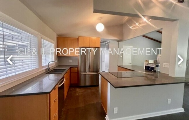 5504 W 79 ST
