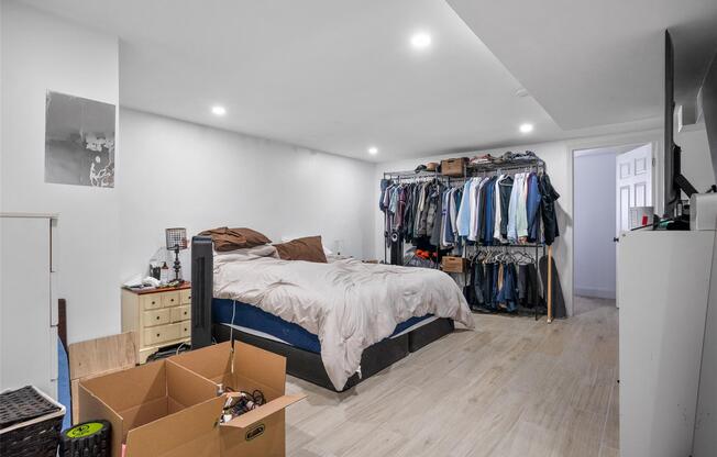 21 49 28 ST
