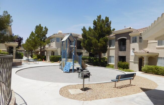 2 beds, 2 baths, $1,850, Unit Bldg 5