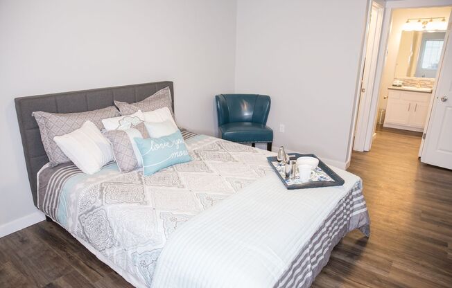 3 beds, 2 baths, 1,250 sqft, $1,695, Unit A101