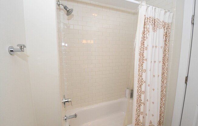 2 beds, 2 baths, 1,222 sqft, $3,600, Unit 302