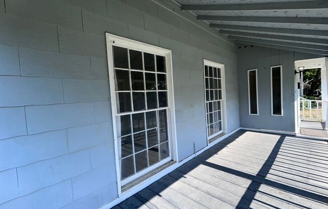 FOUR bedroom in Prime Location!