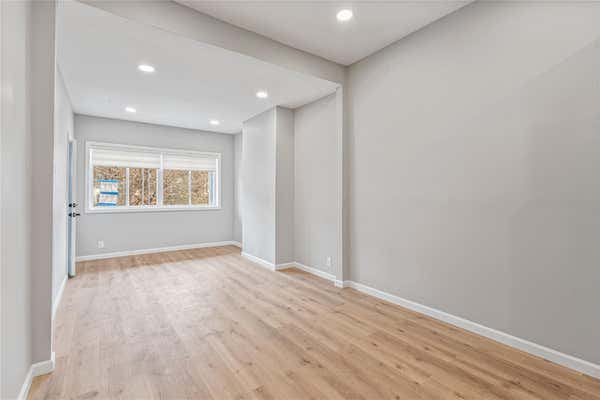 24 42 43 ST