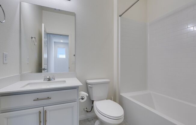 3 beds, 2.5 baths, $1,895