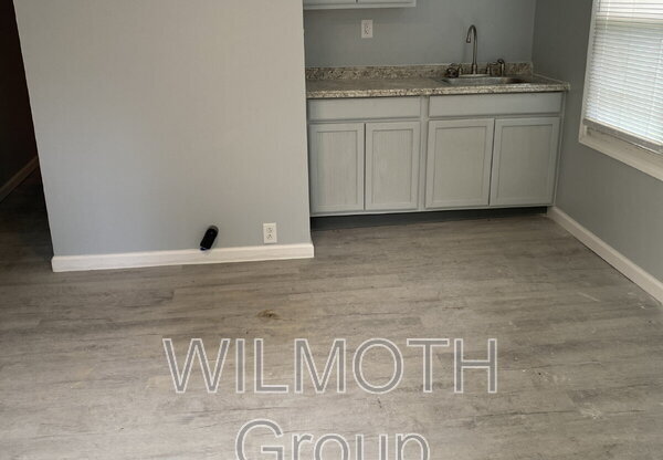 15 N RILEY AVE