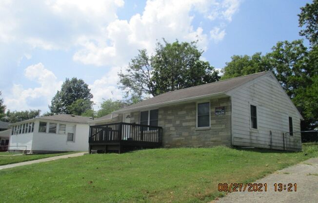 3 beds, 2 baths, $2,700