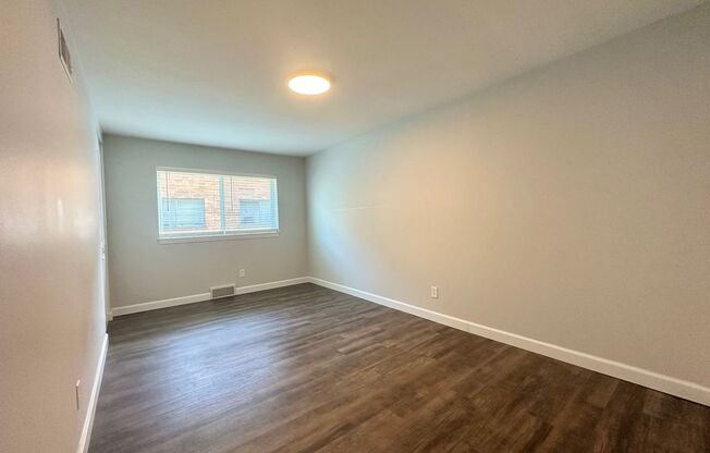 1 bed, 1 bath, 800 sqft, $895, Unit 4117-1H