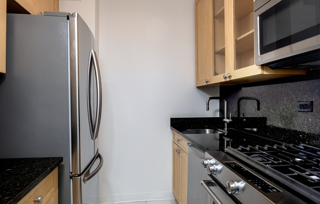1 bed, 1 bath, $5,895, Unit 5L