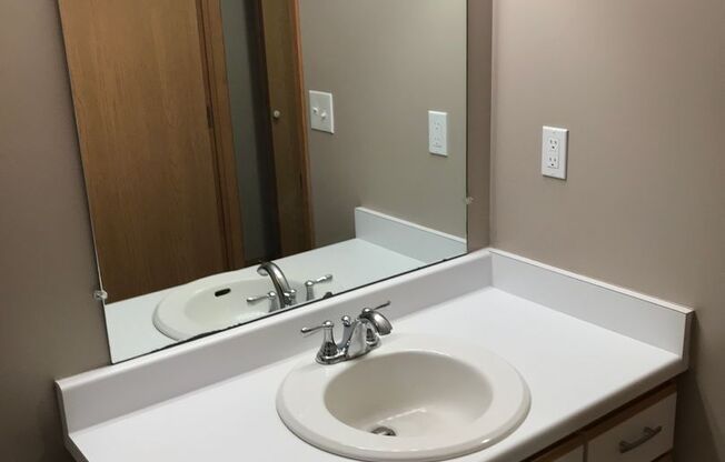 1 bed, 1 bath, 772 sqft, $1,059, Unit 1-304