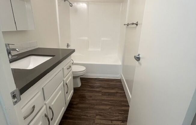 1 bed, 1 bath, 592 sqft, $2,045, Unit 1