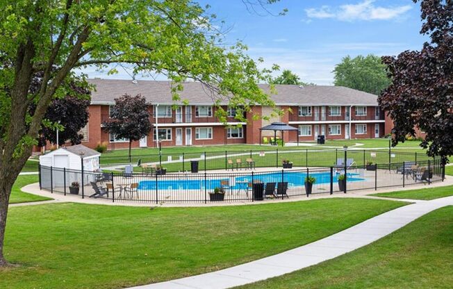 2 beds, 1 bath, 950 sqft, $1,800, Unit 644-19