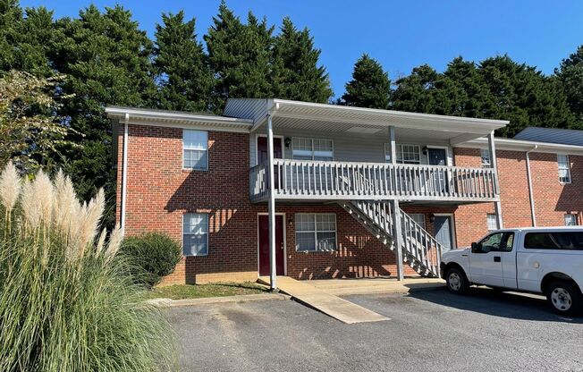 DUBLIN SQUARE APTS