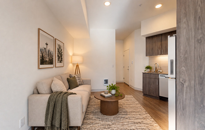 Studio, 1 bath, 365 sqft, $1,380, Unit 205