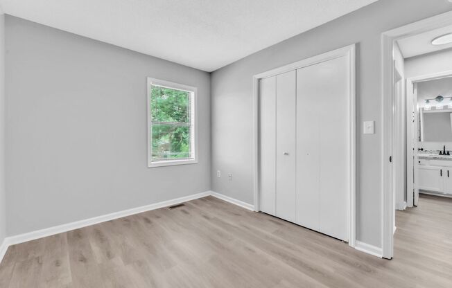 2 beds, 1.5 baths, 1,600 sqft, $1,295