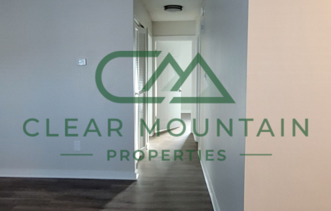 2 beds, 1 bath, 980 sqft, $1,225, Unit 52