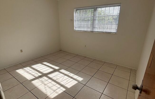 2 beds, 1 bath, $1,800