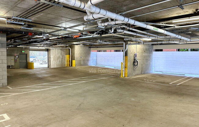 1 bed, 1 bath, 607 sqft, $2,350, Unit 602