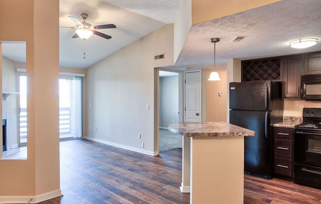 Keeneland Crest Apartments