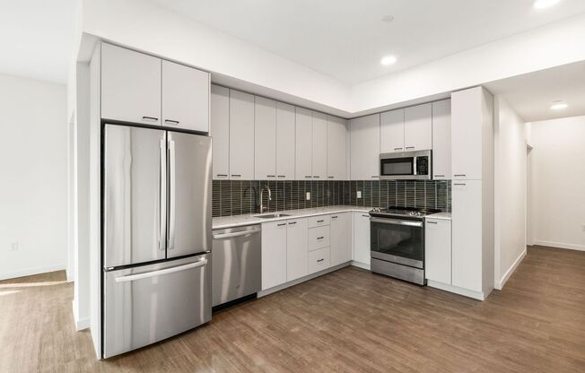 2 beds, 2 baths, 1,199 sqft, $2,650, Unit 510