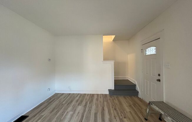 2 beds, 1 bath, $1,400