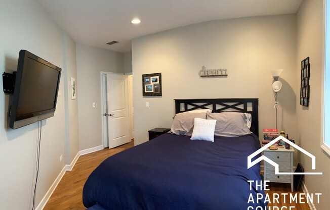 2 beds, 1 bath, 1,000 sqft, $2,550