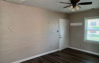 2 beds, 1 bath, $825