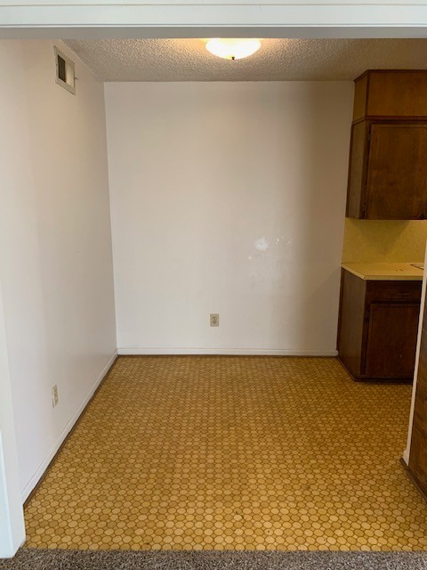 1 bed, 1 bath, 600 sqft, $650, Unit 102