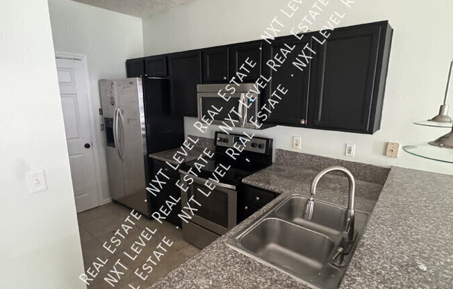 454 SHERWOOD OAKS DR