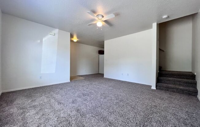 3 beds, 1.5 baths, 1,125 sqft, $1,450, Unit 929-102