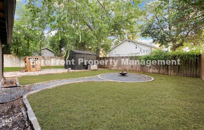 418 W ROSEWOOD AVE