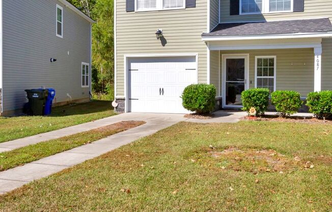 ✨ 1/2 OFF FIRST FULL MONTH'S RENT! ✨ West Ashley Townhome with Garage & More!