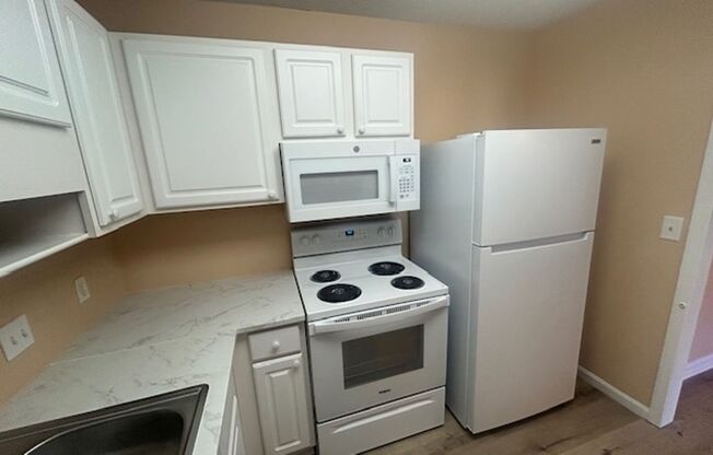 2 beds, 2 baths, $1,500