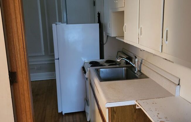 1 bed, 1 bath, 525 sqft, $1,250, Unit 11